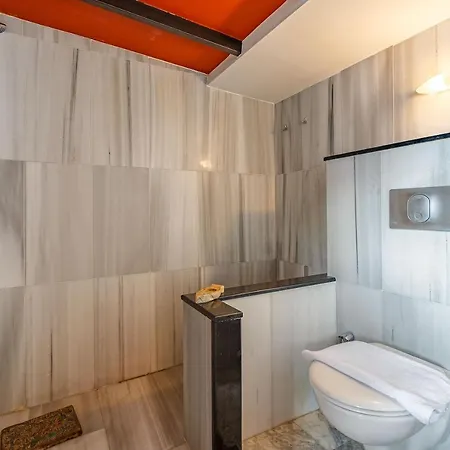 1 Bedroom Dublex With Amazing View *